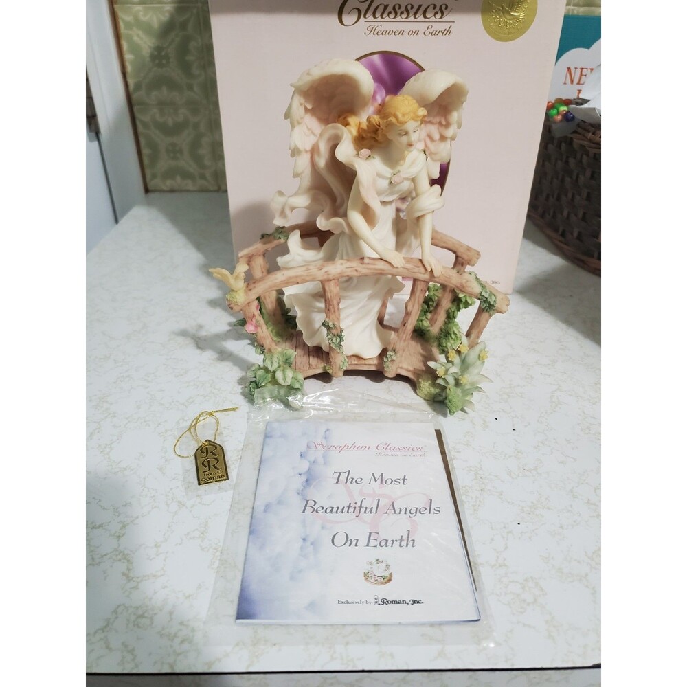 Seraphim Classics 1998 Caroline “Garden Song" Angel Figurine #81501 Roman Inc.